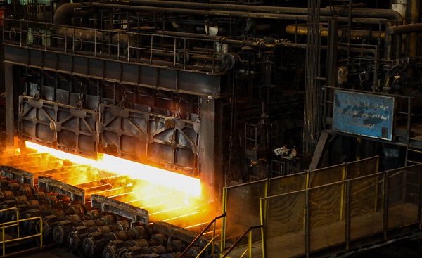 تولید ۲۵.۳ میلیون تن شمش فولادی تا پایان دی‌ماه